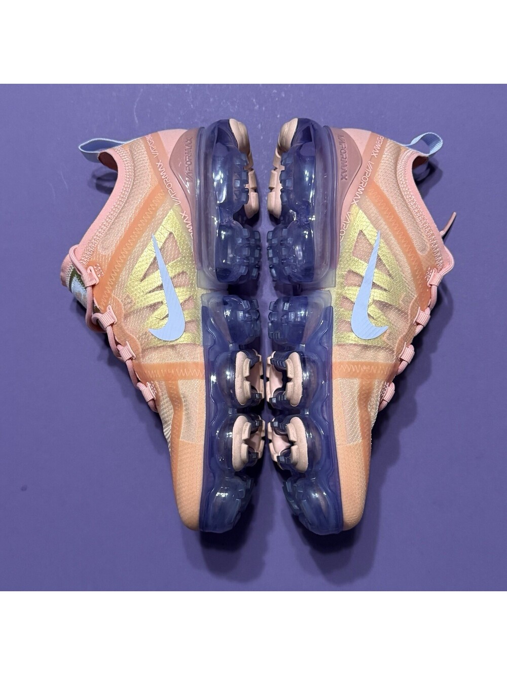 Nike Air VaporMax 2019 Running Shoes Bleached Coral AR6632-603 Women’s Size 9.5 - Picture 3 of 9